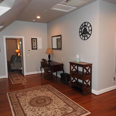 Magnolia Manor B&B Inn Вильямсбург Экстерьер фото