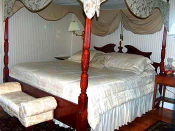 Magnolia Manor B&B Inn Вильямсбург Экстерьер фото